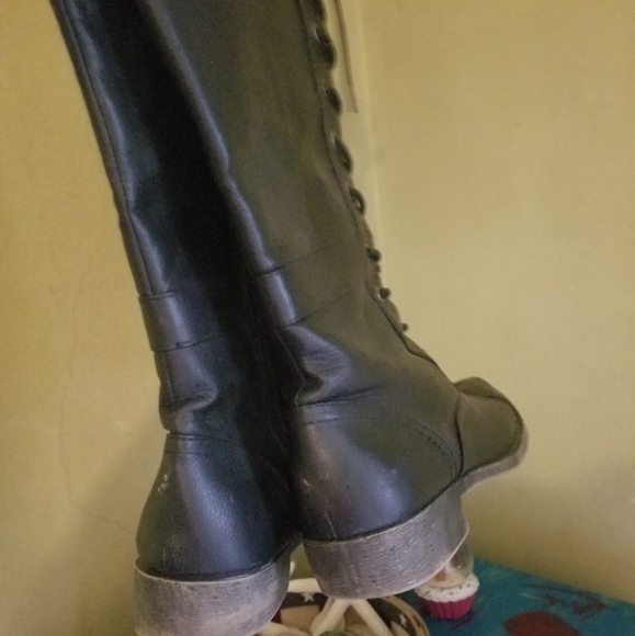 knee high boots - Picture 2 of 5